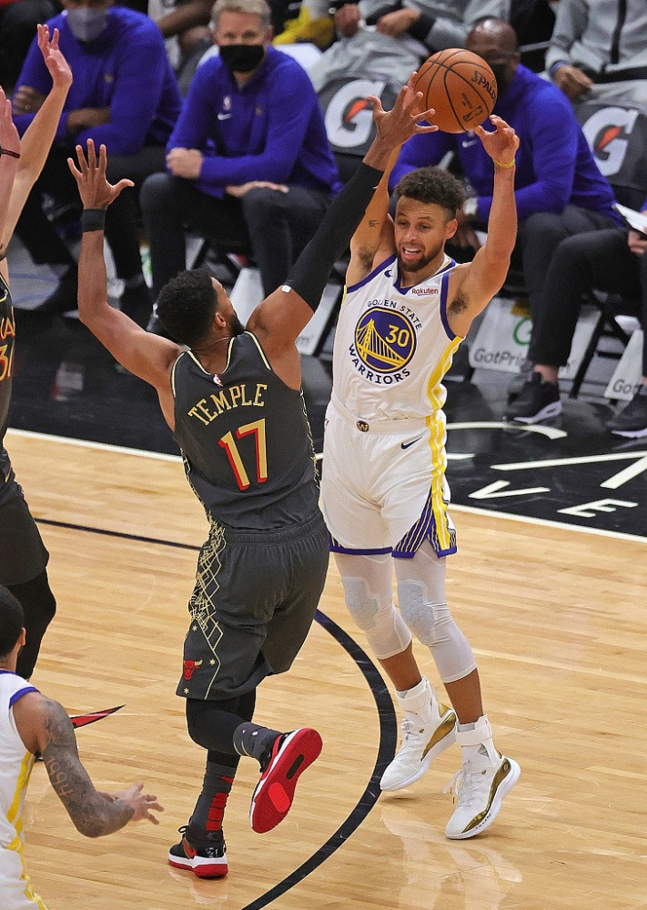 爱游戏APP-荷甲赛程吃紧，托特纳姆今晨状态回暖，目标明确，高层口径保持一致(2024荷甲赛程积分榜)